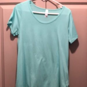 LuLaRoe tee shirt